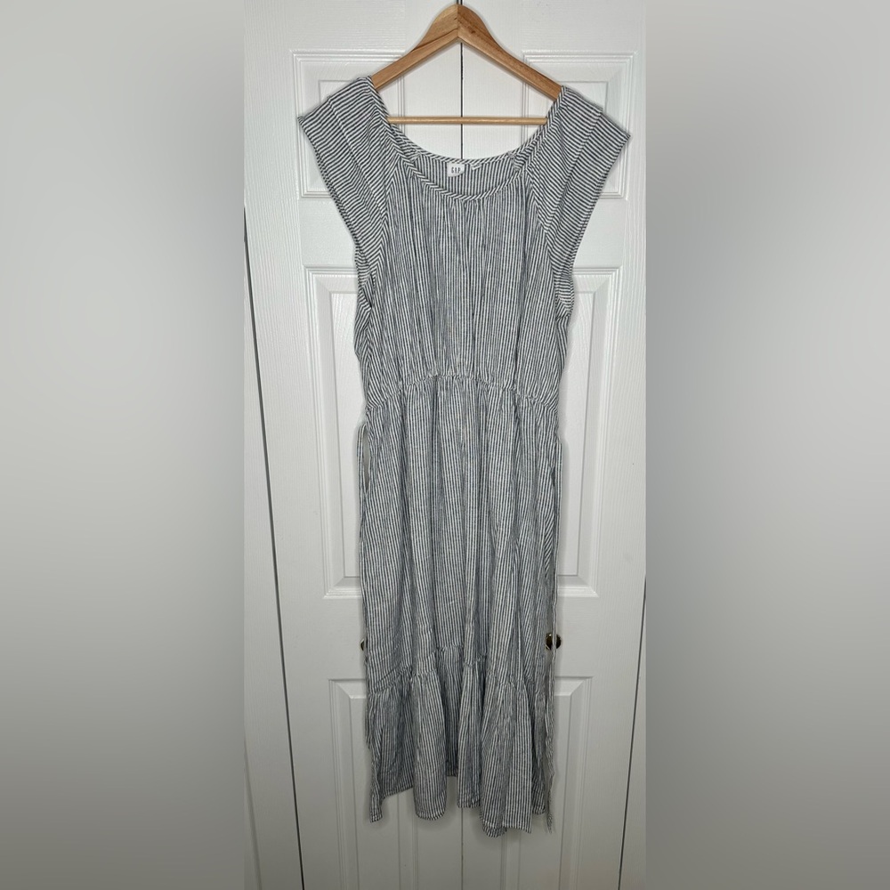 GAP - Size XL - Blue and White Striped Sleeveless Midi Dress